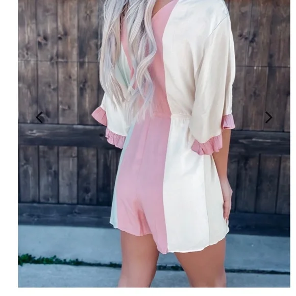Pink white romper - Picture 2 of 3